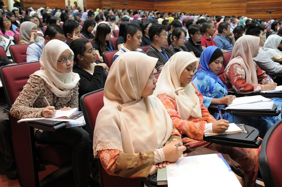 Karatepe Üniversitesi Girişimcilik Zirvesi Semineri